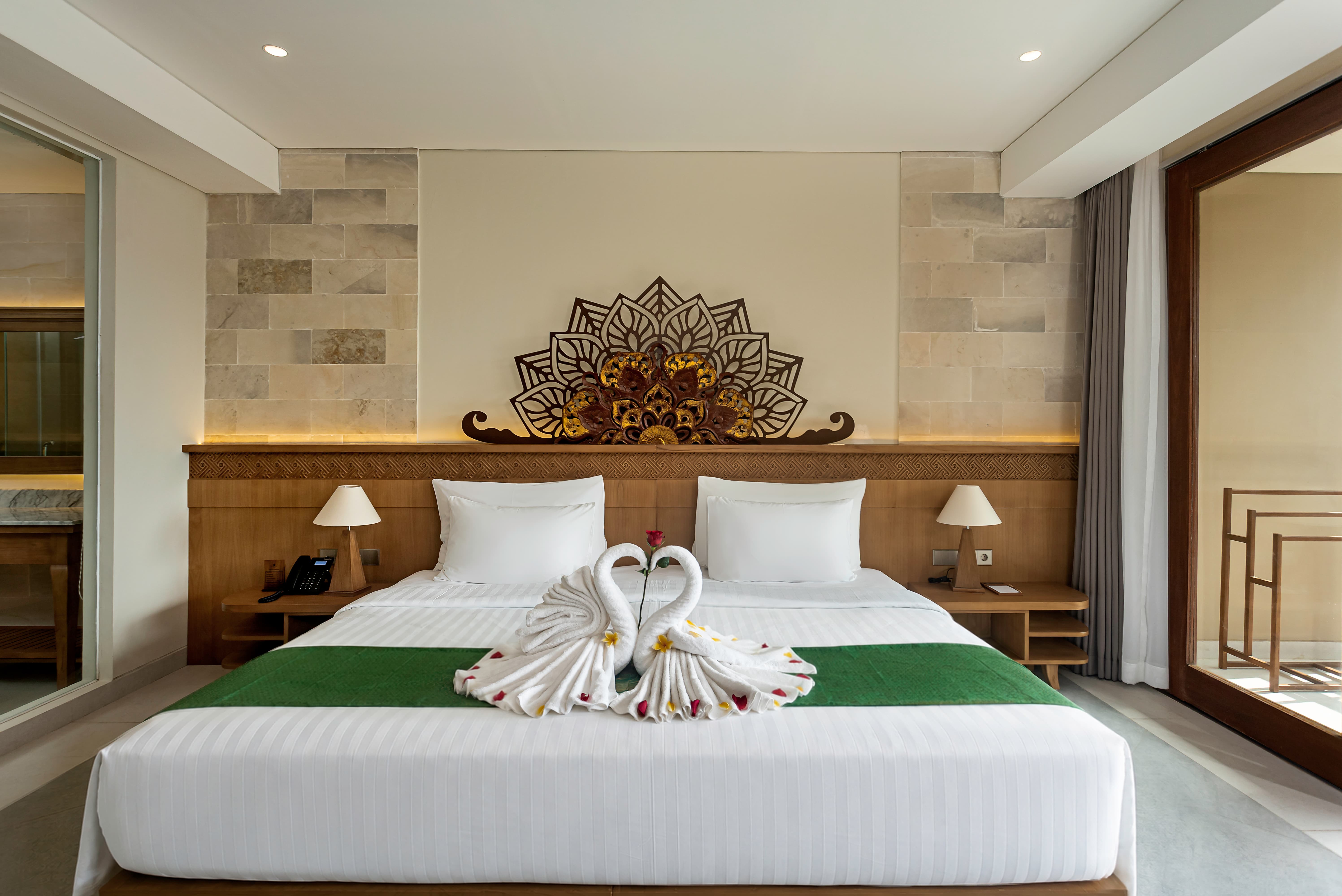 deluxe suite room in Ubud Bali luxury resort with tropical ambiance