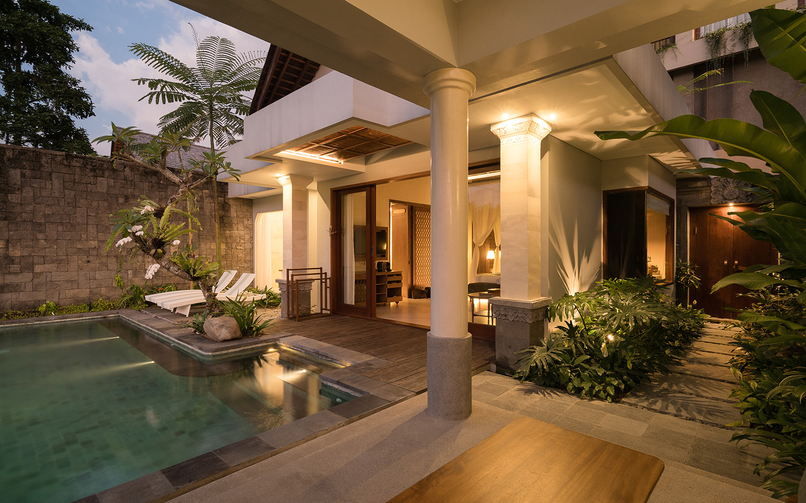 Sanggraloka Deluxe Pool Villa